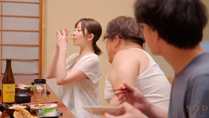 限界集落に赴任した看護師は性欲異常な島民の子種を毎日子宮で受胎している。 青空ひかり