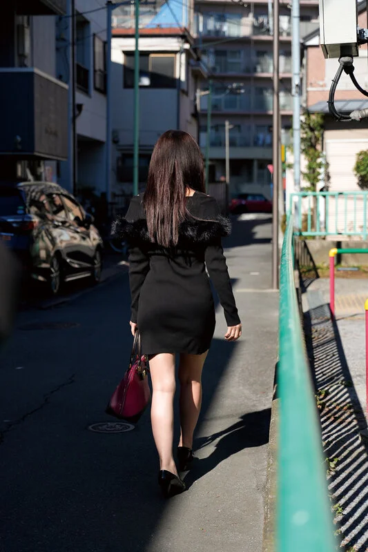 初めての女は親父の愛人 大槻ひびき