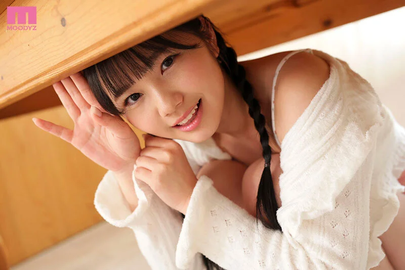 【VR】MOODYZが25年も待ち続けた原石 現役女子大生×Hcupおっぱい シンデレラGIRL 純白彩永 VR解禁 純白彩永(1/8)